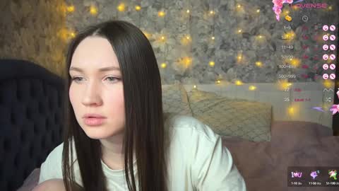 Snapshot of _chloe_miller_ chatting on 1, 3, 2025 _chloe_miller_ online show from 1, 3, 2025