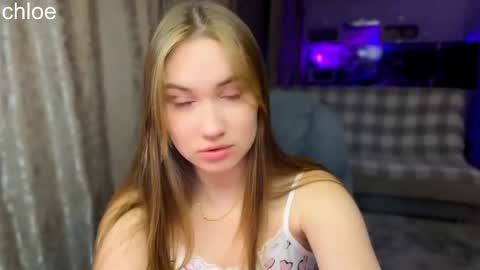 Snapshot of _chloe_miller_ chatting on 14, 10, 2025 _chloe_miller_ online show from 14, 10, 2025