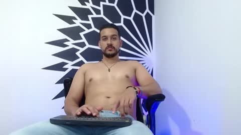 Snapshot of _christopher_dennis_ chatting on 28, 1, 2025 CRIS online show from 28, 1, 2025