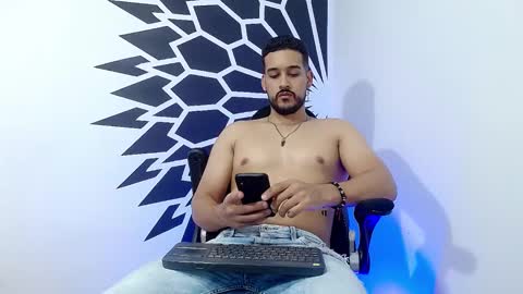 Snapshot of _christopher_dennis_ chatting on 17, 2, 2025 CRIS online show from 17, 2, 2025