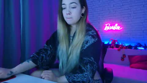 Snapshot of _crazybee_ chatting on 8, 1, 2026 Nica online show from 8, 1, 2026