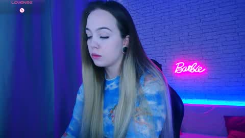 Snapshot of _crazybee_ chatting on 25, 2, 2026 Nica online show from 25, 2, 2026