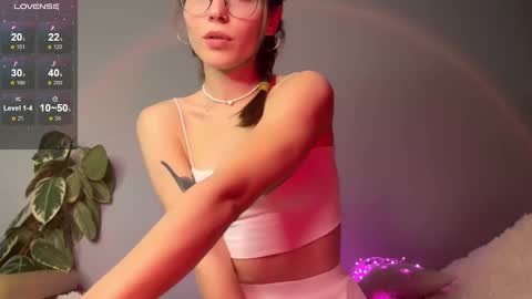 Snapshot of _cream_soda_ chatting on 5, 12, 2024 Malina online show from 5, 12, 2024