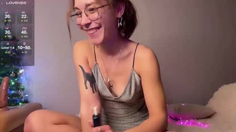 Snapshot of _cream_soda_ chatting on 25, 12, 2024 Malina online show from 25, 12, 2024
