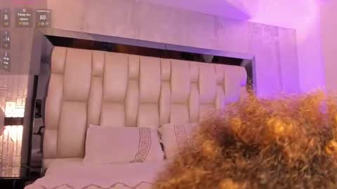     online show from 1, 10, 2025