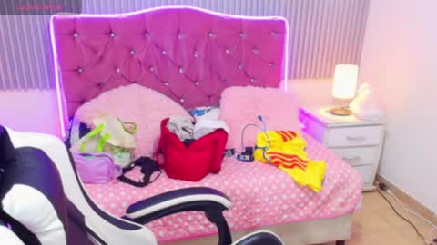 _curvy_mature_ online show from 24, 5, 2026