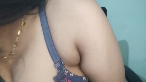 Snapshot of _dreamgirl_0 chatting on 21, 3, 2026 _dreamgirl_0 online show from 21, 3, 2026