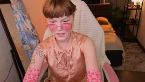 Luna    online show from 27, 2, 2026