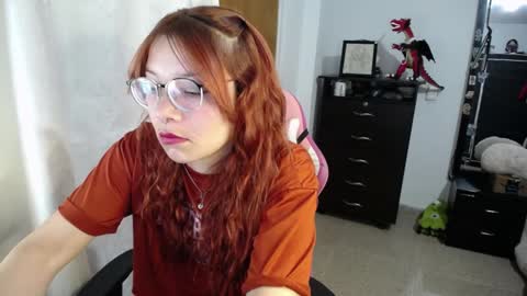 Snapshot of _dulcefox_ chatting on 3, 1, 2025 Abbye online show from 3, 1, 2025