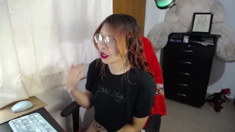Snapshot of _dulcefox_ chatting on 11, 3, 2025 Abbye online show from 11, 3, 2025