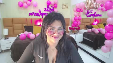 Dulcinea online show from 4, 2, 2025