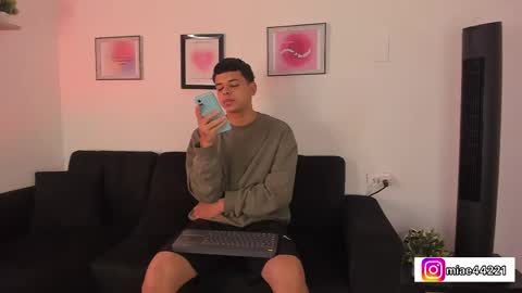 Snapshot of _e_m_m_a_1 chatting on 10, 3, 2025 Emma and Tonny online show from 10, 3, 2025