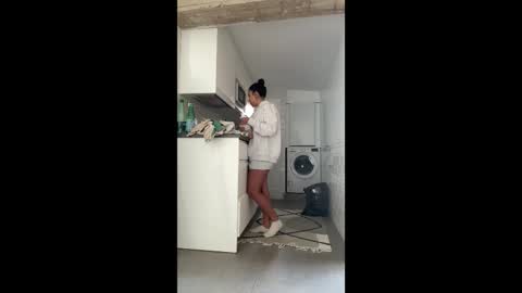 Snapshot of _elena_barra chatting on 18, 9, 2025 elena barra online show from 18, 9, 2025