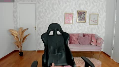 Elysa online show from 17, 5, 2026