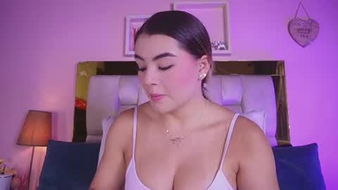 Isabella online show from 22, 6, 2026
