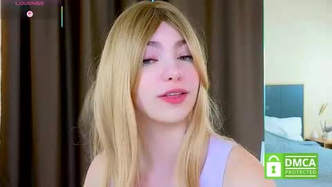 Snapshot of _emilyzortea_ chatting on 7, 10, 2025 Emily online show from 7, 10, 2025