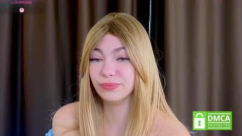 Snapshot of _emilyzortea_ chatting on 10, 10, 2025 Emily online show from 10, 10, 2025