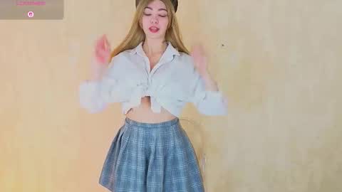 Snapshot of _emilyzortea_ chatting on 19, 11, 2025 Emily online show from 19, 11, 2025