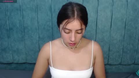 Snapshot of _emma_diamond_ chatting on 1, 12, 2024 Emma online show from 1, 12, 2024
