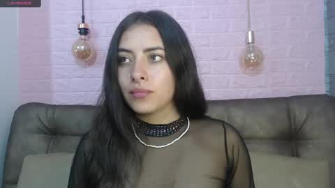 Snapshot of _emma_diamond_ chatting on 13, 2, 2025 Emma online show from 13, 2, 2025