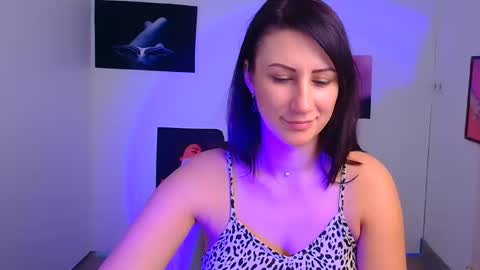 Snapshot of _emma_lay chatting on 25, 1, 2025 Emma online show from 25, 1, 2025