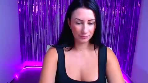 Snapshot of _emma_lay chatting on 15, 9, 2025 Emma online show from 15, 9, 2025