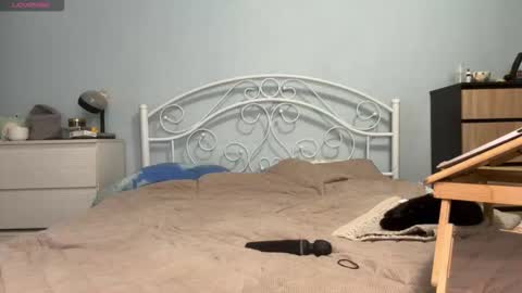 Snapshot of _enni__ chatting on 14, 9, 2025 Sam online show from 14, 9, 2025