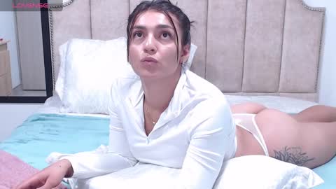 Snapshot of _ericavanderhill_ chatting on 23, 2, 2025 Erica Vanderhill online show from 23, 2, 2025