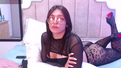 Snapshot of _ericavanderhill_ chatting on 25, 2, 2025 Erica Vanderhill online show from 25, 2, 2025
