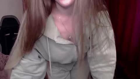 Evie online show from 12, 9, 2025