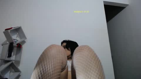 Snapshot of _exa_ chatting on 2, 3, 2025 Exa help me position myself with your thumb up thanks online show from 2, 3, 2025