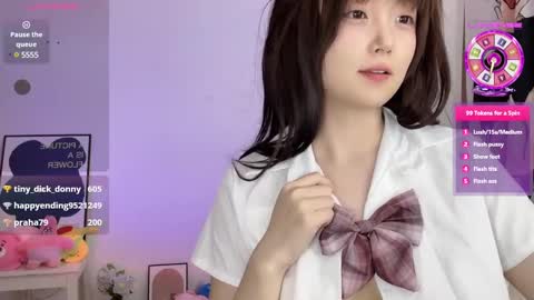 Snapshot of _flipped_ chatting on 14, 2, 2025 Flipped online show from 14, 2, 2025