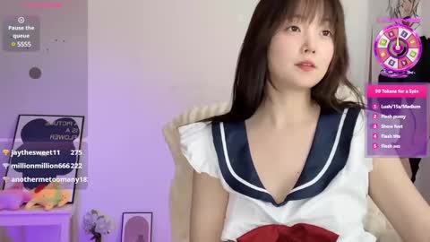 Snapshot of _flipped_ chatting on 8, 3, 2025 Flipped online show from 8, 3, 2025