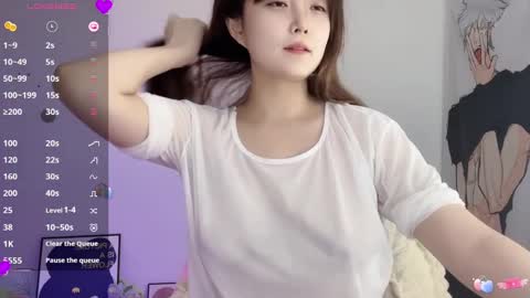 Snapshot of _flipped_ chatting on 15, 9, 2025 Flipped online show from 15, 9, 2025