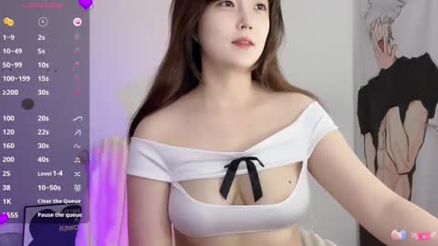 Snapshot of _flipped_ chatting on 22, 9, 2025 Flipped online show from 22, 9, 2025