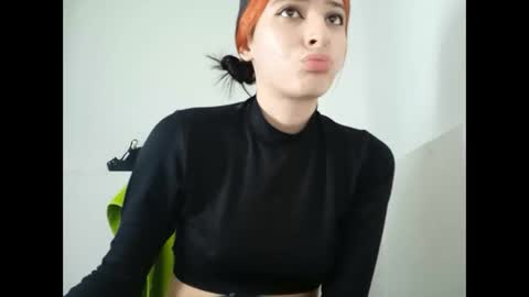 Snapshot of _genesid_dixton chatting on 4, 12, 2024 Mia-foster online show from 4, 12, 2024