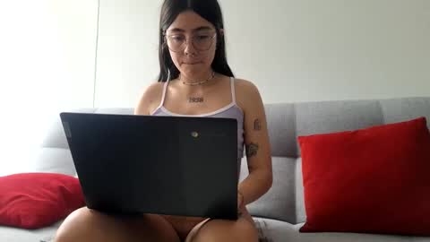 Snapshot of _ghostgirl__ chatting on 24, 1, 2025 SKY online show from 24, 1, 2025