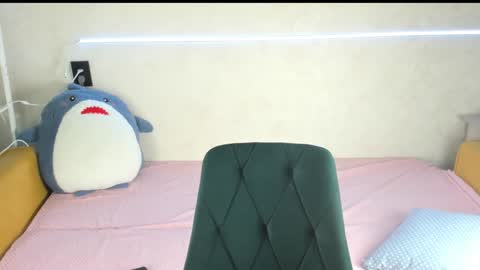Snapshot of _gingermean_ chatting on 16, 12, 2024 GingerMean online show from 16, 12, 2024