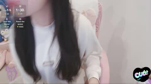 Snapshot of _girlcute_ chatting on 3, 11, 2025 Anna online show from 3, 11, 2025