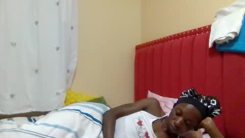 Snapshot of _goldie chatting on 17, 10, 2025 Goldie online show from 17, 10, 2025