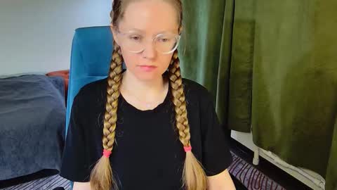 _goldilocks__ online show from 16, 11, 2025