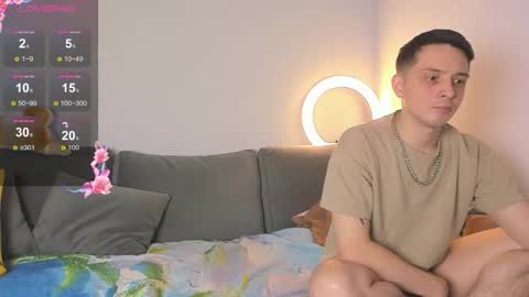 _hey_scarlett_ online show from 28, 9, 2025