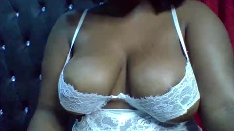 _honey_bloom online show from 29, 3, 2026