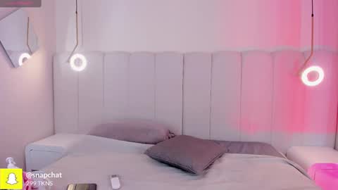 Snapshot of _huge_boobs_ebony chatting on 23, 9, 2025 Darlis online show from 23, 9, 2025