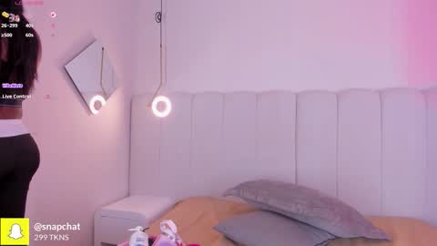 Snapshot of _huge_boobs_ebony chatting on 24, 11, 2025 Darlis online show from 24, 11, 2025