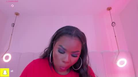 Snapshot of _huge_boobs_ebony chatting on 18, 1, 2026 Darlis online show from 18, 1, 2026