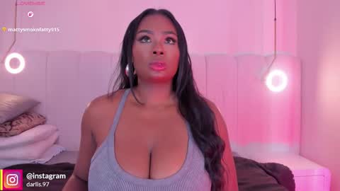 Snapshot of _huge_boobs_ebony chatting on 12, 2, 2026 Darlis online show from 12, 2, 2026