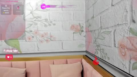 Snapshot of _iris_evans chatting on 17, 1, 2025 _iris_evans online show from 17, 1, 2025