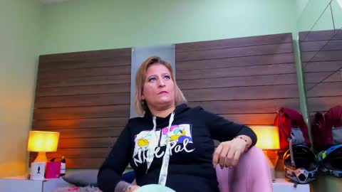 JADE  online show from 2, 5, 2026
