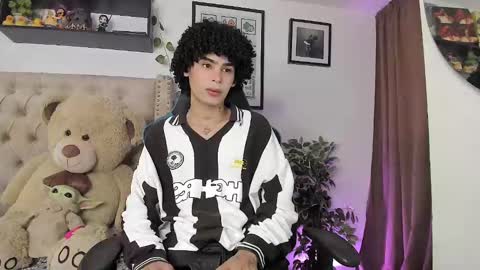 Snapshot of _jaay77 chatting on 13, 12, 2024 Jay online show from 13, 12, 2024
